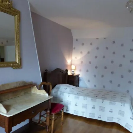 Maison Spacieuse Avec Jardin Clos, Piscine Privative Et Sauna, Proche Centre De Saint-pourcain - Fr-1-489-60 Saint-Pourcain-sur-Sioule