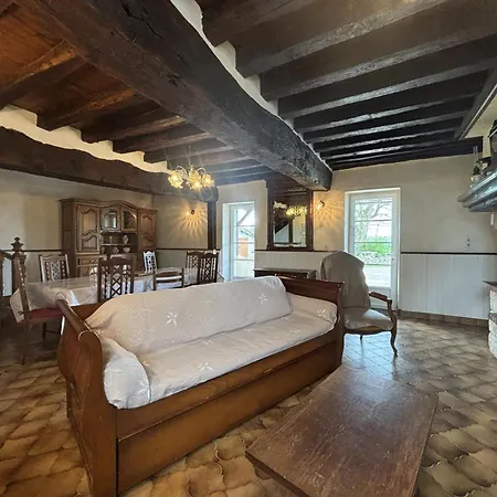 Maison Spacieuse Avec Jardin Clos, Piscine Privative Et Sauna, Proche Centre De Saint-pourcain - Fr-1-489-60 *