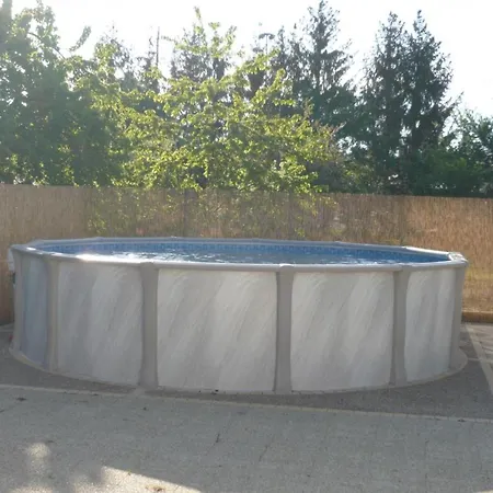Grande Maison A Saint-pourcain Avec Piscine, Sauna Et Wifi - Fr-1-489-60