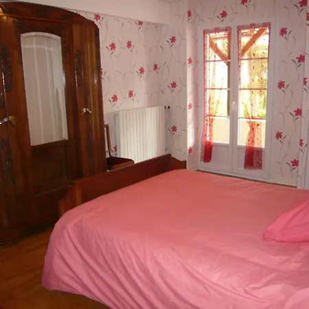 Grande Maison A Saint-pourcain Avec Piscine, Sauna Et Wifi - Fr-1-489-60 *